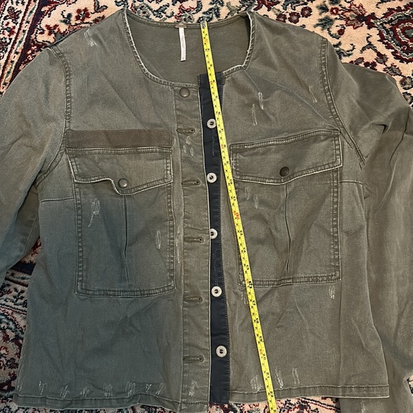 FP super cute Top, jacket or blazer! 🔥 - Picture 6 of 7